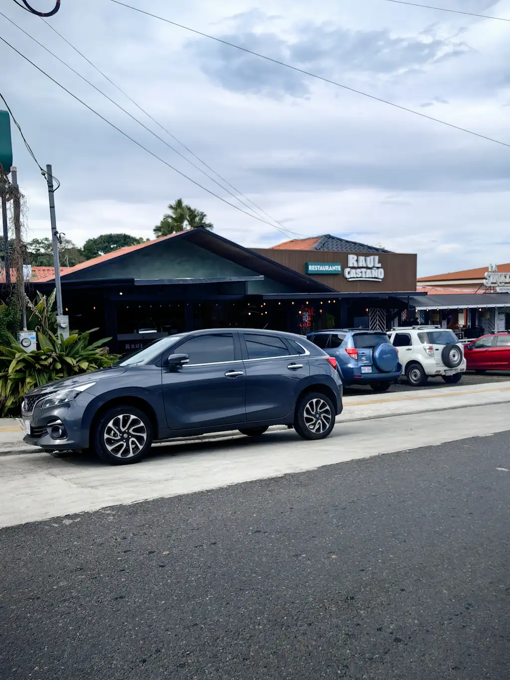 Fachada de Raúl Castaño Fortuna Centro
